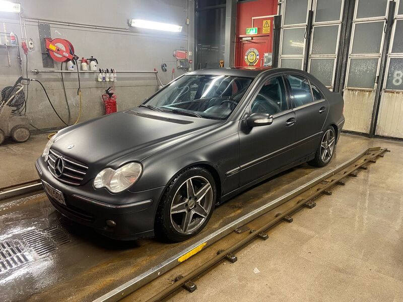 Mercedes-Benz C vaihtoauto