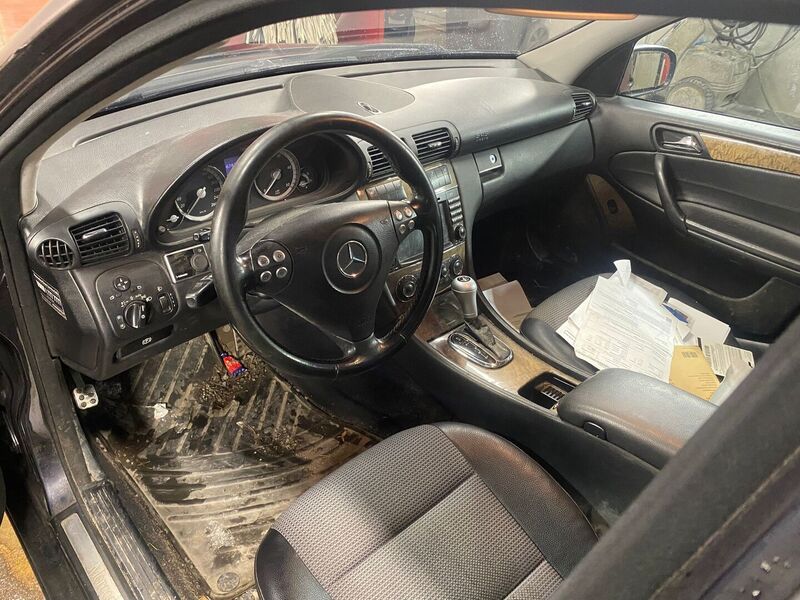 Mercedes-Benz C vaihtoauto