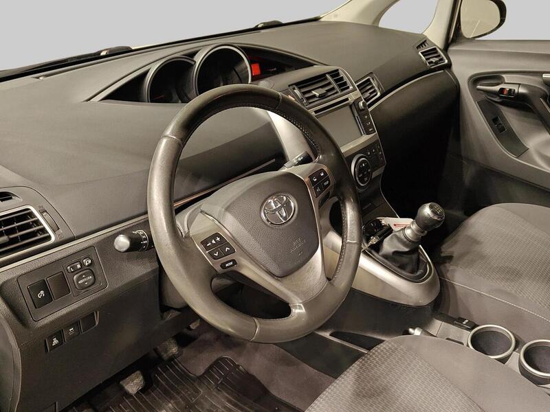 Toyota Verso vaihtoauto