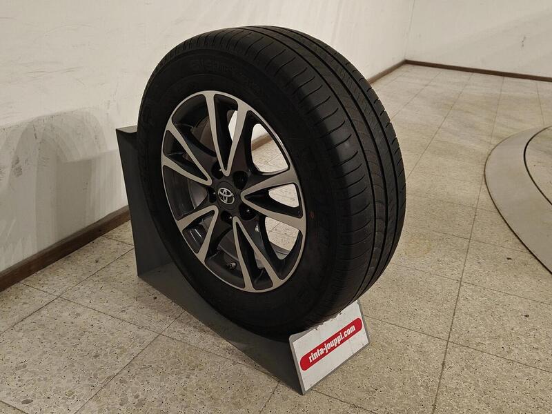 Toyota Verso vaihtoauto