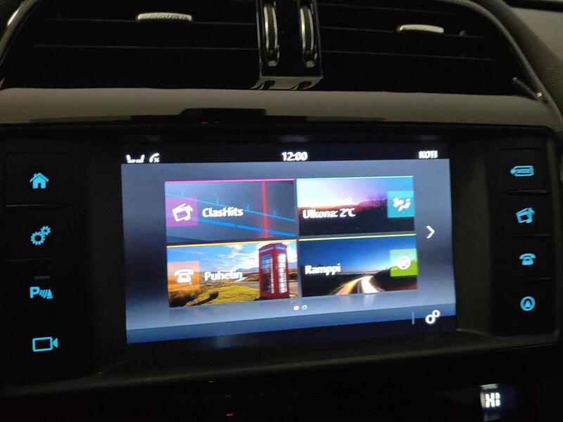 Jaguar F-PACE vaihtoauto