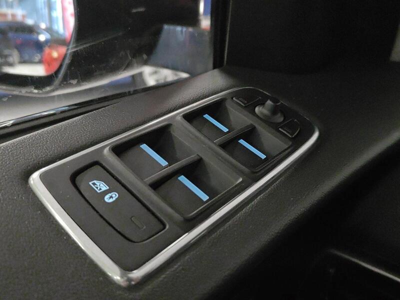 Jaguar F-PACE vaihtoauto