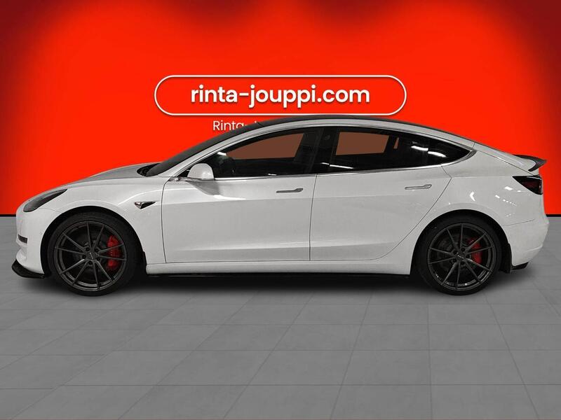 Tesla Model 3 vaihtoauto