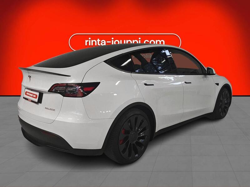 Tesla Model Y vaihtoauto