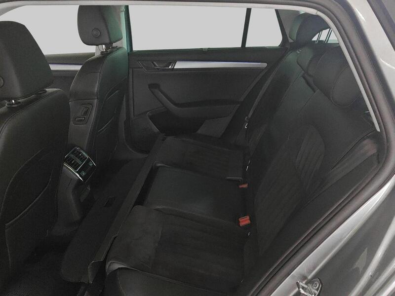Skoda Superb Combi vaihtoauto