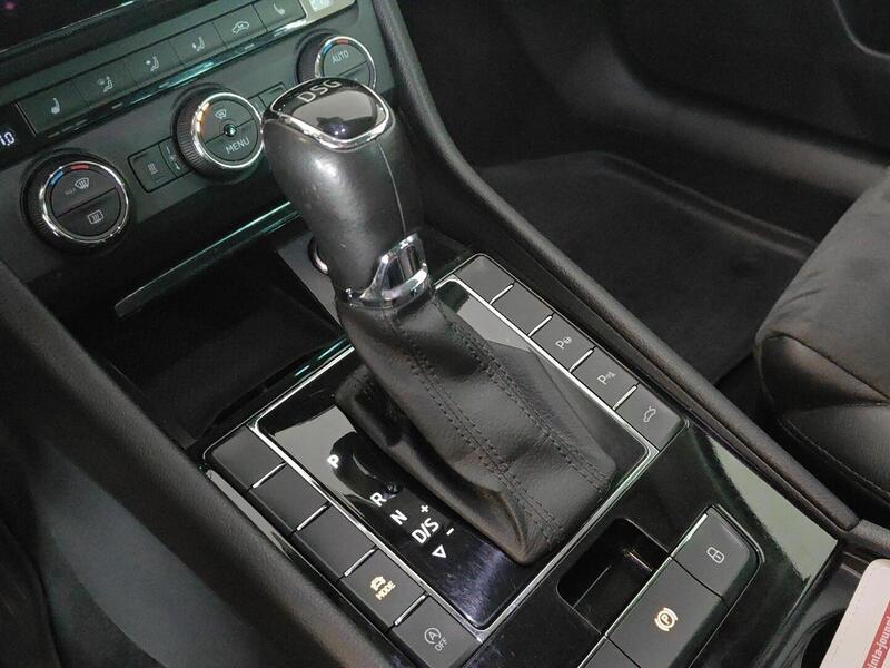 Skoda Superb Combi vaihtoauto