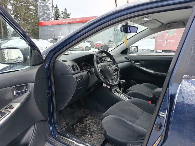 Toyota Corolla vaihtoauto