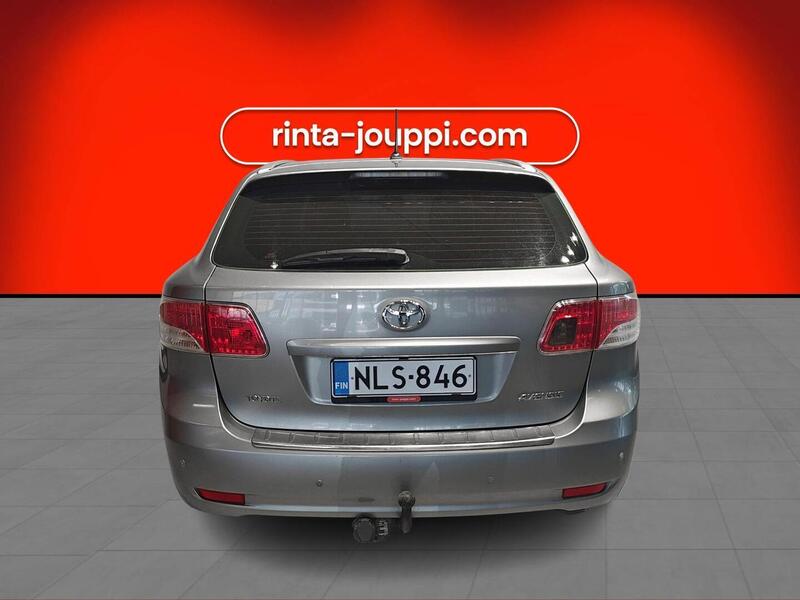 Toyota Avensis vaihtoauto