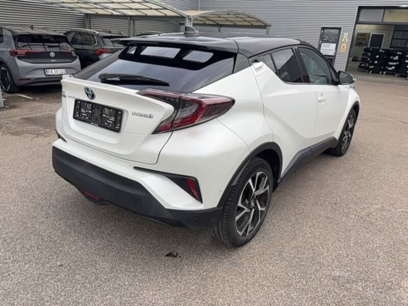Toyota C-HR vaihtoauto