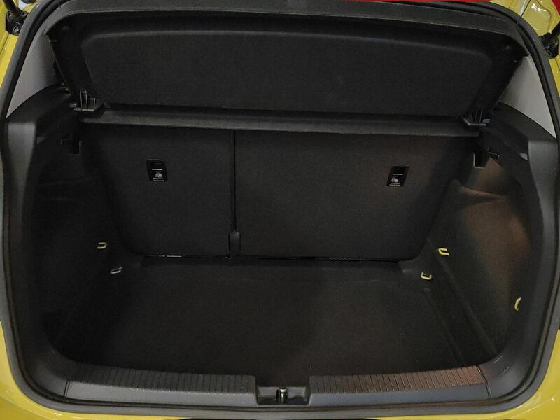 Volkswagen T-Cross vaihtoauto