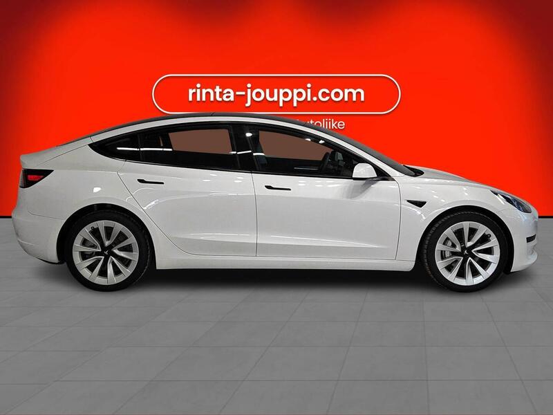 Tesla Model 3 vaihtoauto