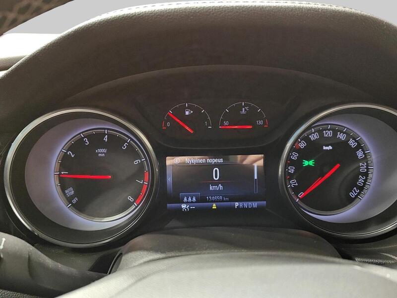 Opel Insignia vaihtoauto