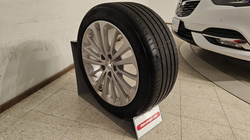 Opel Insignia vaihtoauto