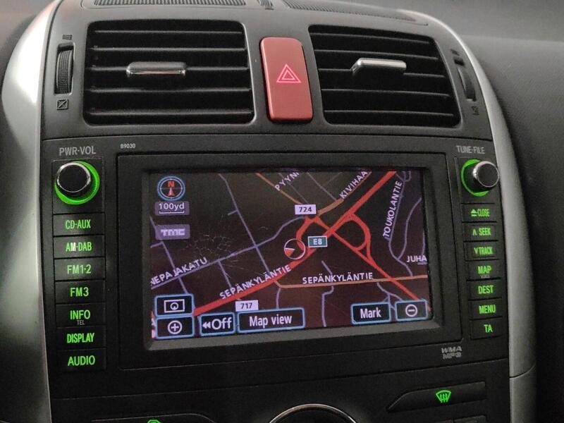 Toyota Auris vaihtoauto