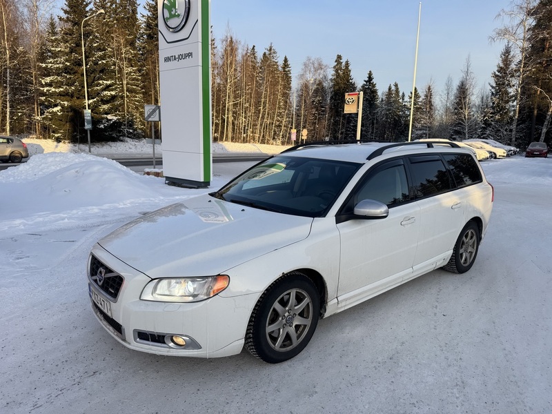 Volvo V70 vaihtoauto