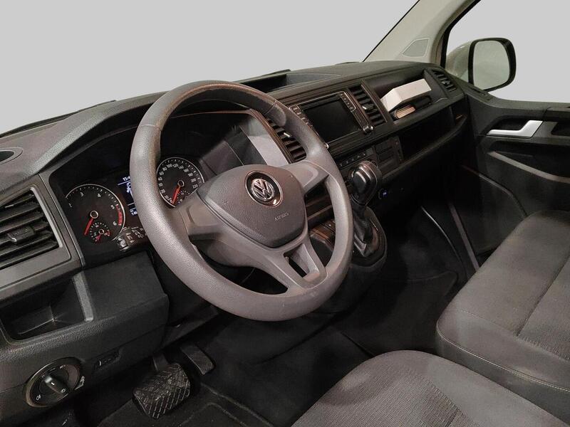 Volkswagen Caravelle vaihtoauto