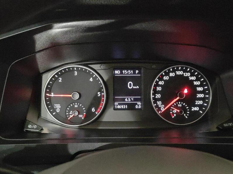 Volkswagen Caravelle vaihtoauto