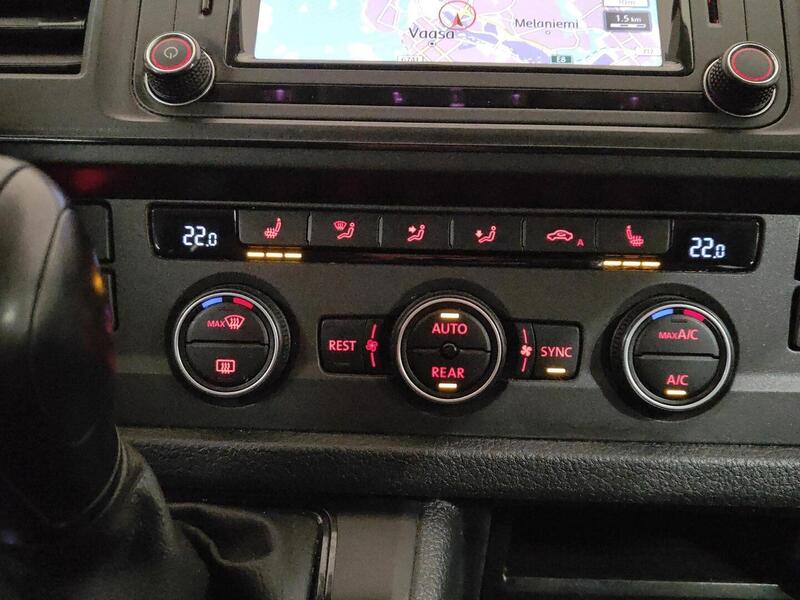 Volkswagen Caravelle vaihtoauto