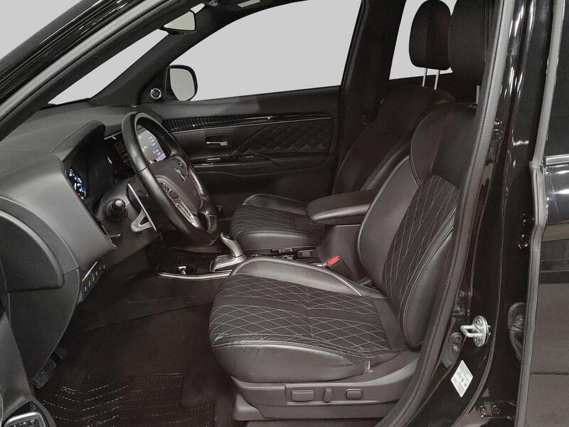 Mitsubishi Outlander PHEV vaihtoauto