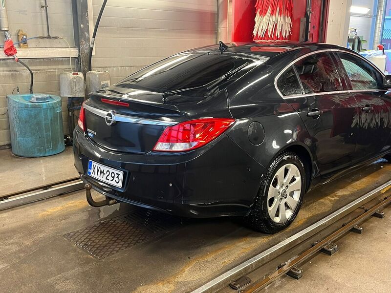 Opel Insignia vaihtoauto