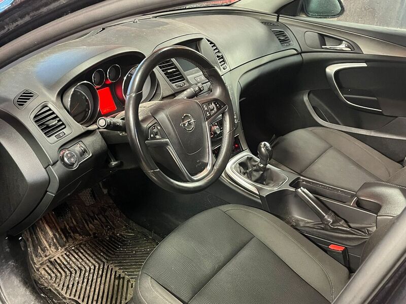 Opel Insignia vaihtoauto