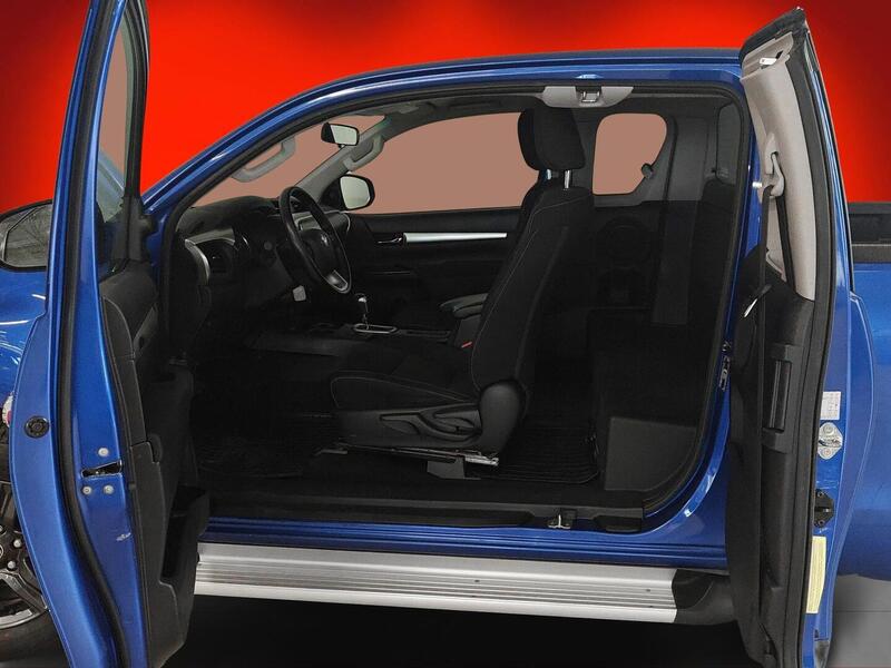 Toyota Hilux vaihtoauto