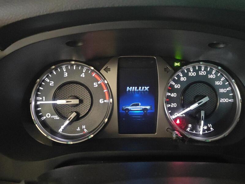 Toyota Hilux vaihtoauto