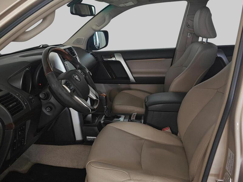 Toyota Land Cruiser vaihtoauto
