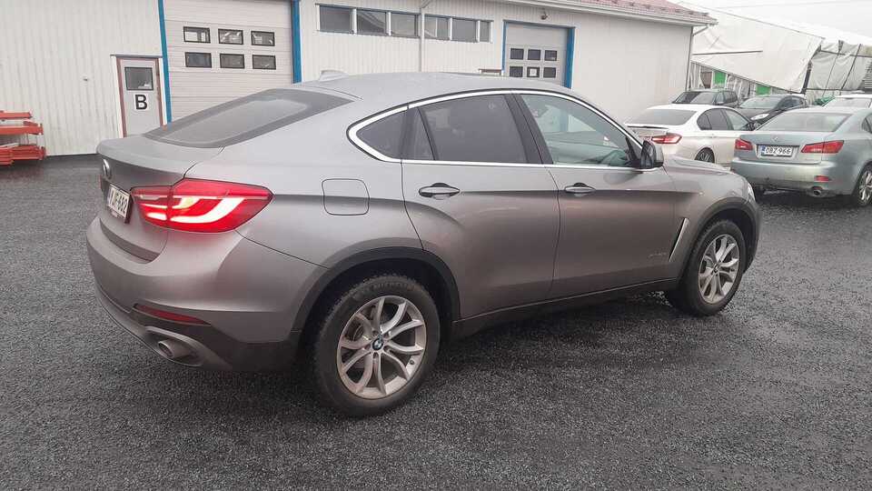 BMW X6 vaihtoauto