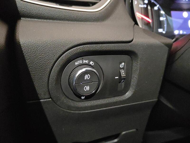 Opel Grandland X vaihtoauto