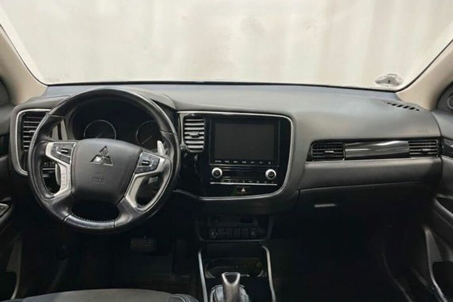 Mitsubishi Outlander vaihtoauto