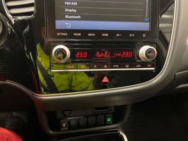 Mitsubishi Outlander vaihtoauto