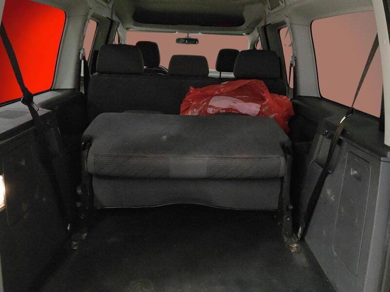 Volkswagen Caddy Maxi vaihtoauto