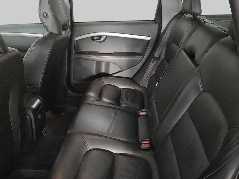 Volvo V70 vaihtoauto