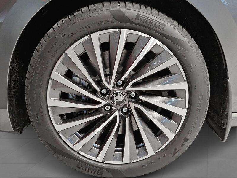 Skoda Superb vaihtoauto