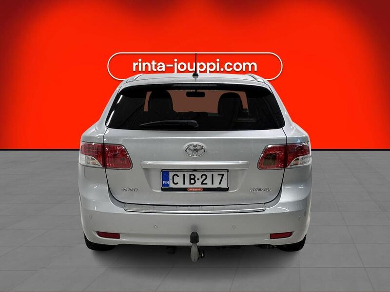 Toyota Avensis vaihtoauto