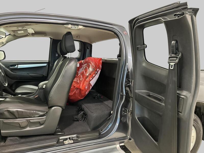 Isuzu D-Max vaihtoauto