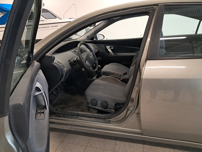 Nissan Primera vaihtoauto