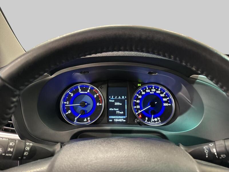 Toyota Hilux vaihtoauto