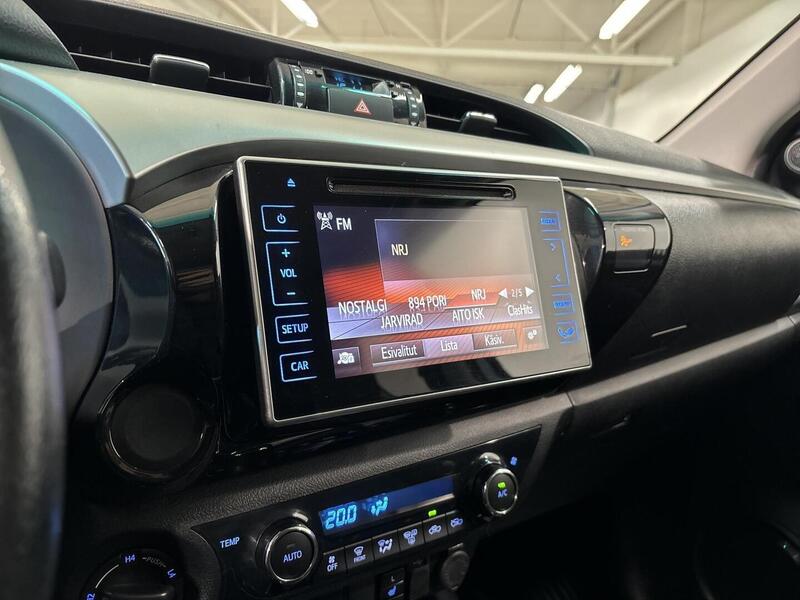 Toyota Hilux vaihtoauto