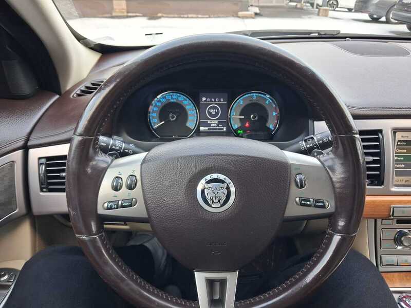 Jaguar XF vaihtoauto