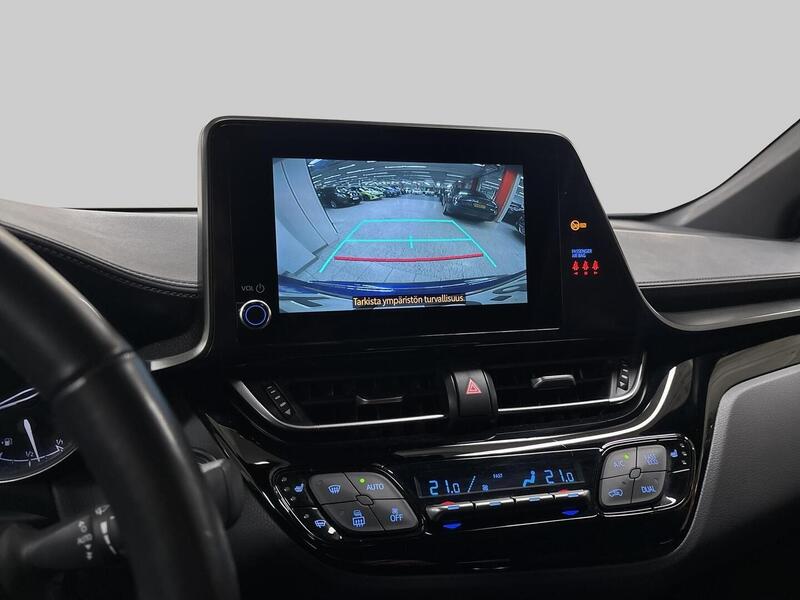 Toyota C-HR vaihtoauto