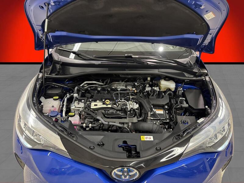 Toyota C-HR vaihtoauto