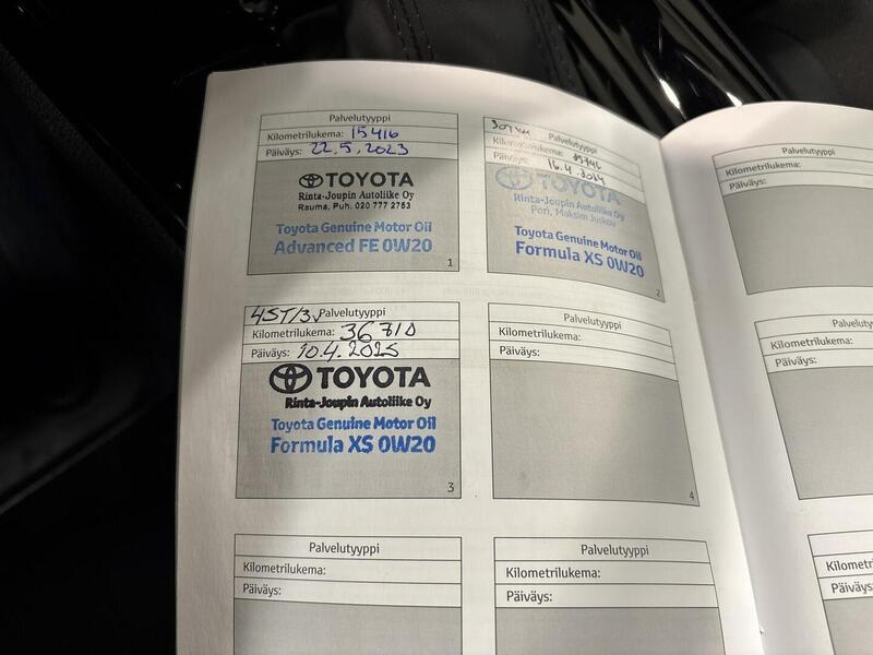 Toyota C-HR vaihtoauto