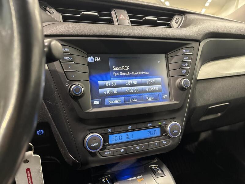 Toyota Avensis vaihtoauto