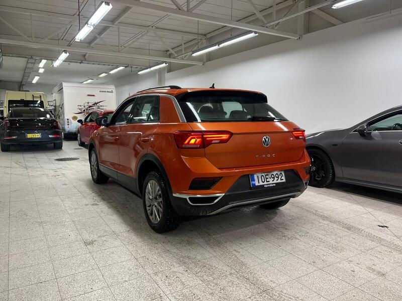 Volkswagen T-Roc vaihtoauto