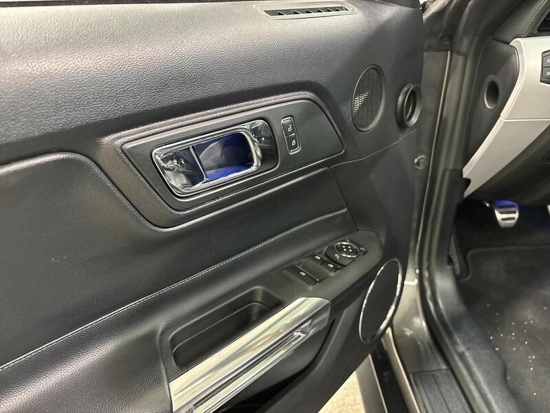 Ford USA Mustang vaihtoauto