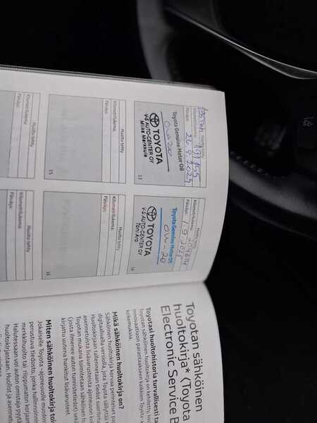 Toyota Auris vaihtoauto