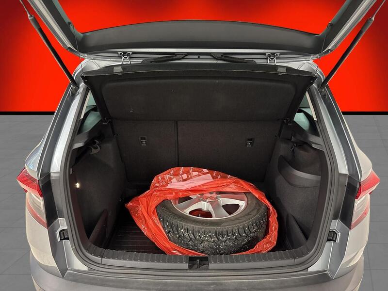 Skoda Karoq vaihtoauto