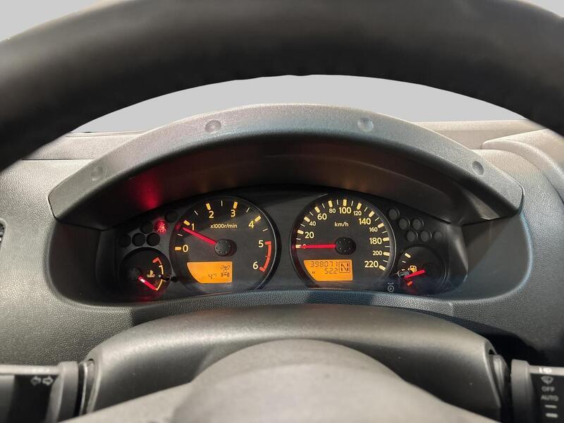 Nissan Navara vaihtoauto